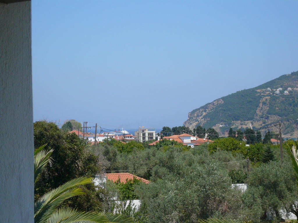 Liossis Rooms & Apartments Skopelos Town Exterior photo